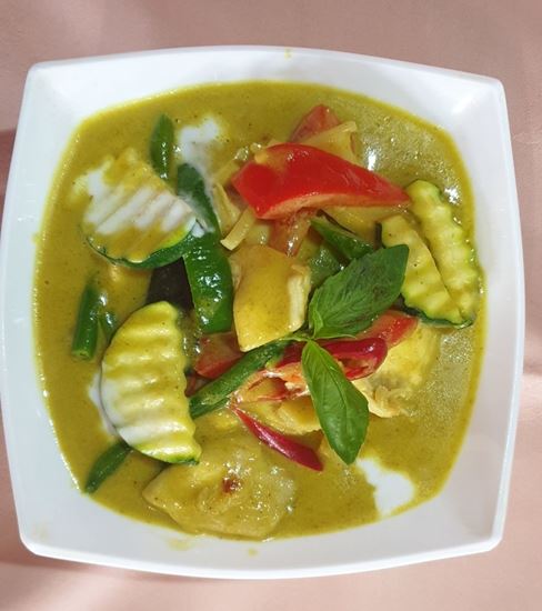 Picture of 52. Chicken Green Curry